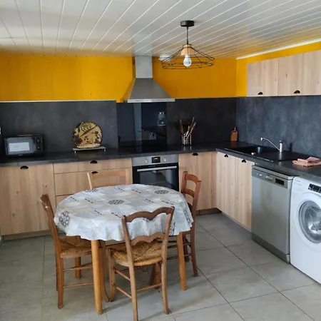 La Maison De L'ormeau Tatil Evi