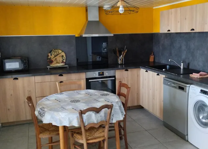 La Maison De L'ormeau Hébergement de vacances