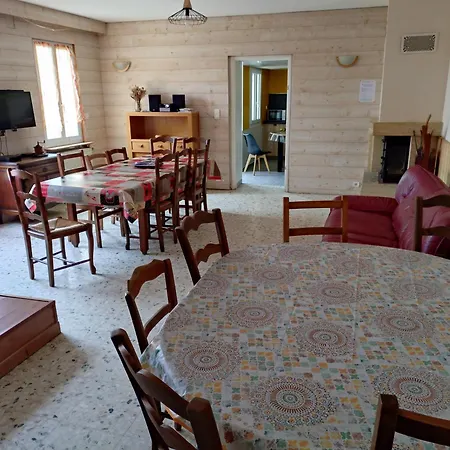 度假居 La Maison De L'ormeau