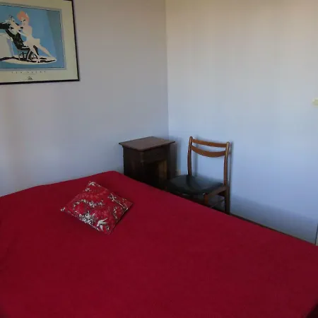 La Maison De L'ormeau * מונטובן