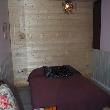 בית נופש La Maison De L'ormeau *