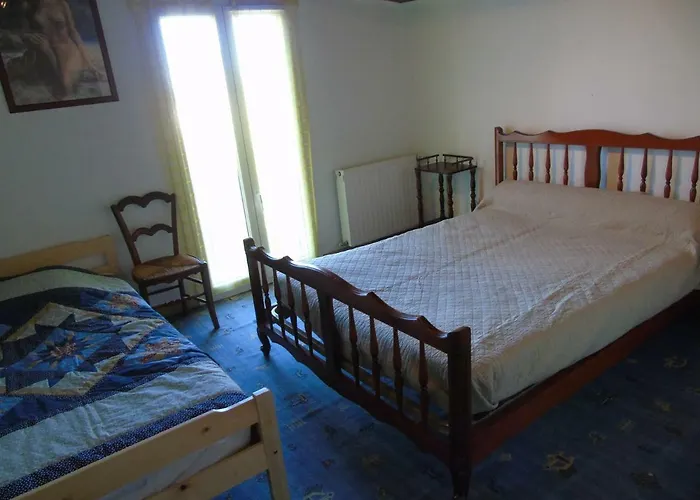 La Maison De L'ormeau 度假居 蒙托邦